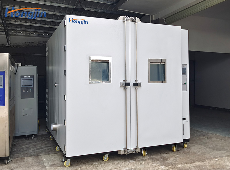 Walk-in constant temperature and humidity test chamber