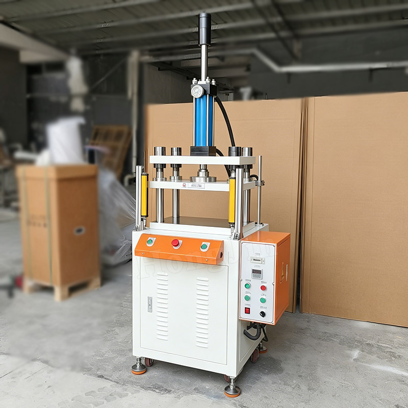 Four Columns Hydraulic Press Machine